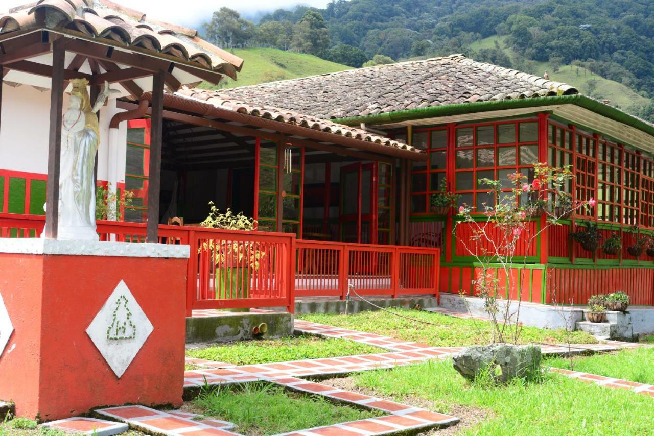 סאלנטו Ecohotel Pinohermoso Reserva Natural מראה חיצוני תמונה